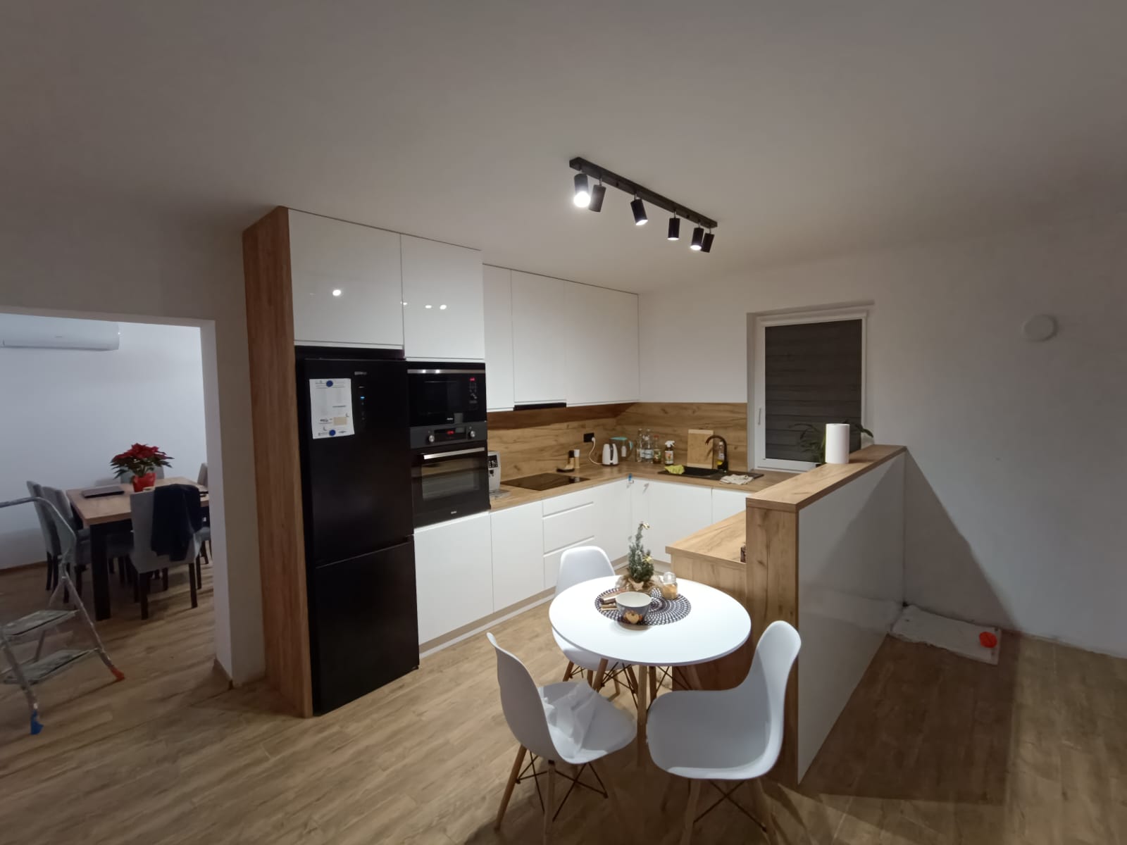 9f293c7b-a408-4ec3-9d97-c725ca80d3f7